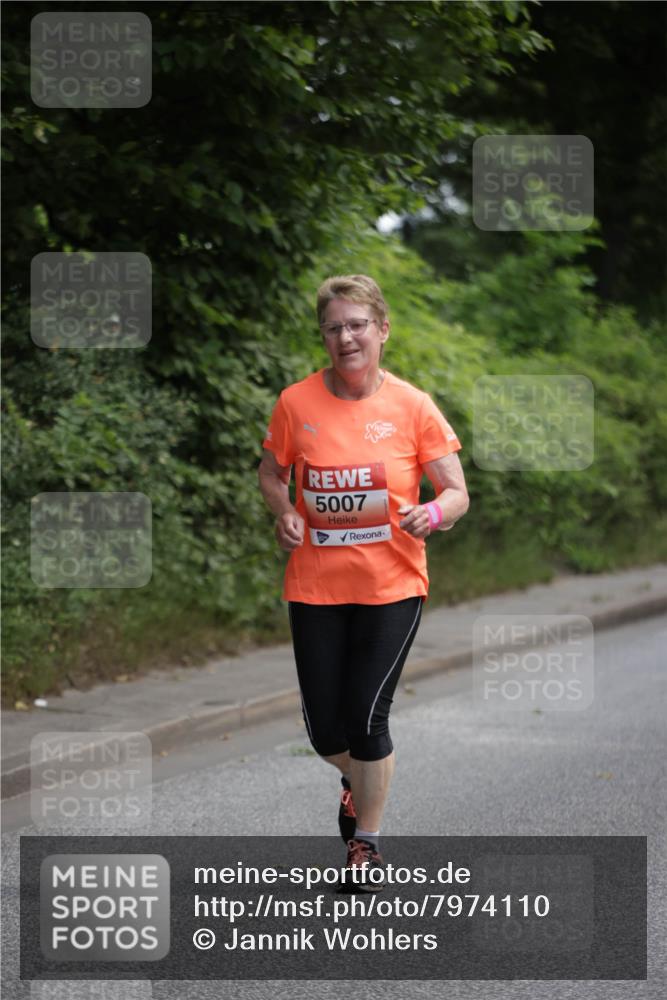 15.06.2025 - REWE Women's Run Jannik Wohlers http://msf.ph/oto/7974110 15.06.2025 10:08:45 Laufen 5007 meine-sportfotos.de