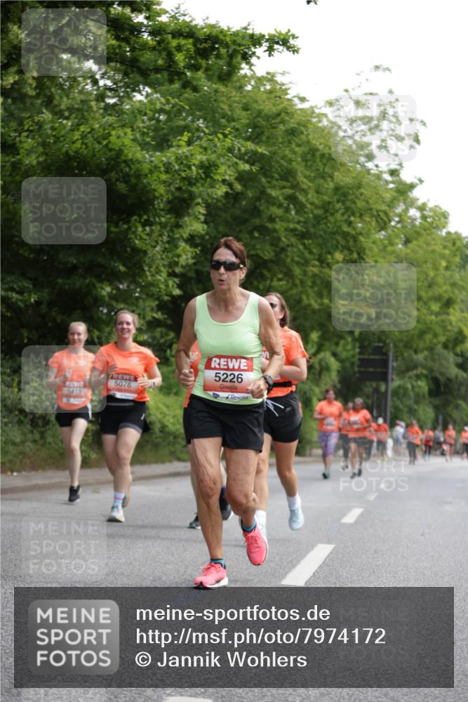 15.06.2025 - REWE Women's Run Jannik Wohlers http://msf.ph/oto/7974172 15.06.2025 10:08:51 Laufen 5076, 5226 meine-sportfotos.de
