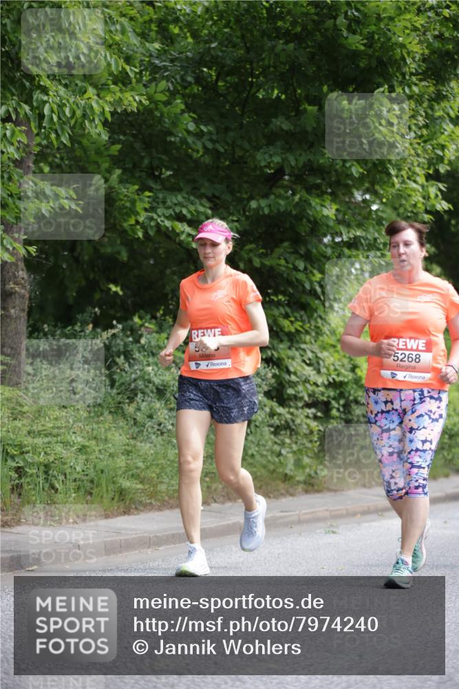 15.06.2025 - REWE Women's Run Jannik Wohlers http://msf.ph/oto/7974240 15.06.2025 10:08:58 Laufen 5268 meine-sportfotos.de