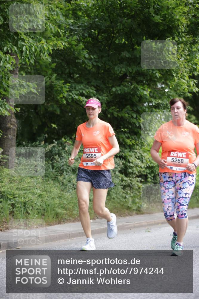 15.06.2025 - REWE Women's Run Jannik Wohlers http://msf.ph/oto/7974244 15.06.2025 10:08:58 Laufen 5595, 5268 meine-sportfotos.de