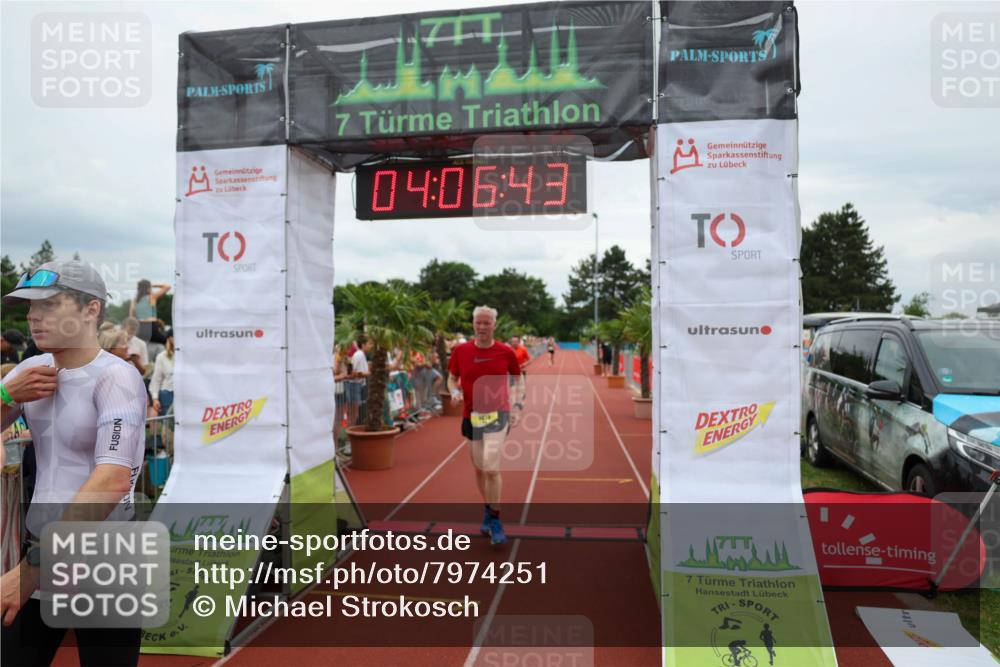 15.06.2025 - 7 Türme Triathlon Michael Strokosch http://msf.ph/oto/7974251 15.06.2025 14:06:43 Ziel 311, 807, 1074 meine-sportfotos.de