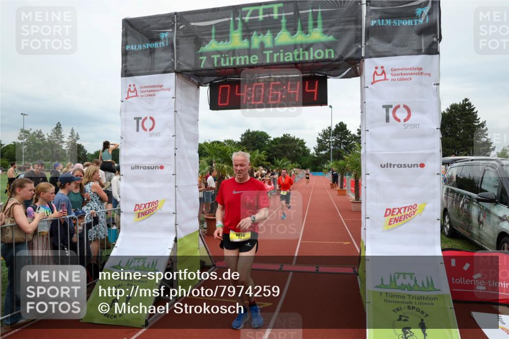 15.06.2025 - 7 Türme Triathlon Michael Strokosch http://msf.ph/oto/7974259 15.06.2025 14:06:44 Ziel 311, 807, 1074 meine-sportfotos.de
