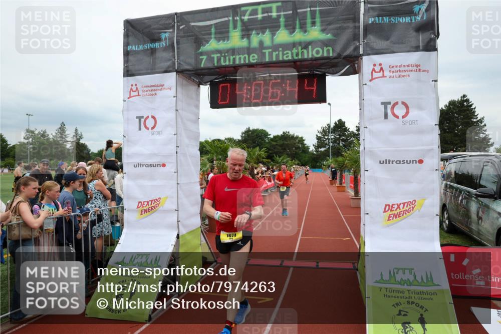 15.06.2025 - 7 Türme Triathlon Michael Strokosch http://msf.ph/oto/7974263 15.06.2025 14:06:44 Ziel 311, 807, 1074 meine-sportfotos.de