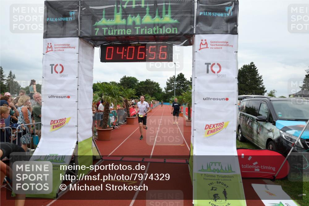 15.06.2025 - 7 Türme Triathlon Michael Strokosch http://msf.ph/oto/7974329 15.06.2025 14:06:55 Ziel 832, 928 meine-sportfotos.de