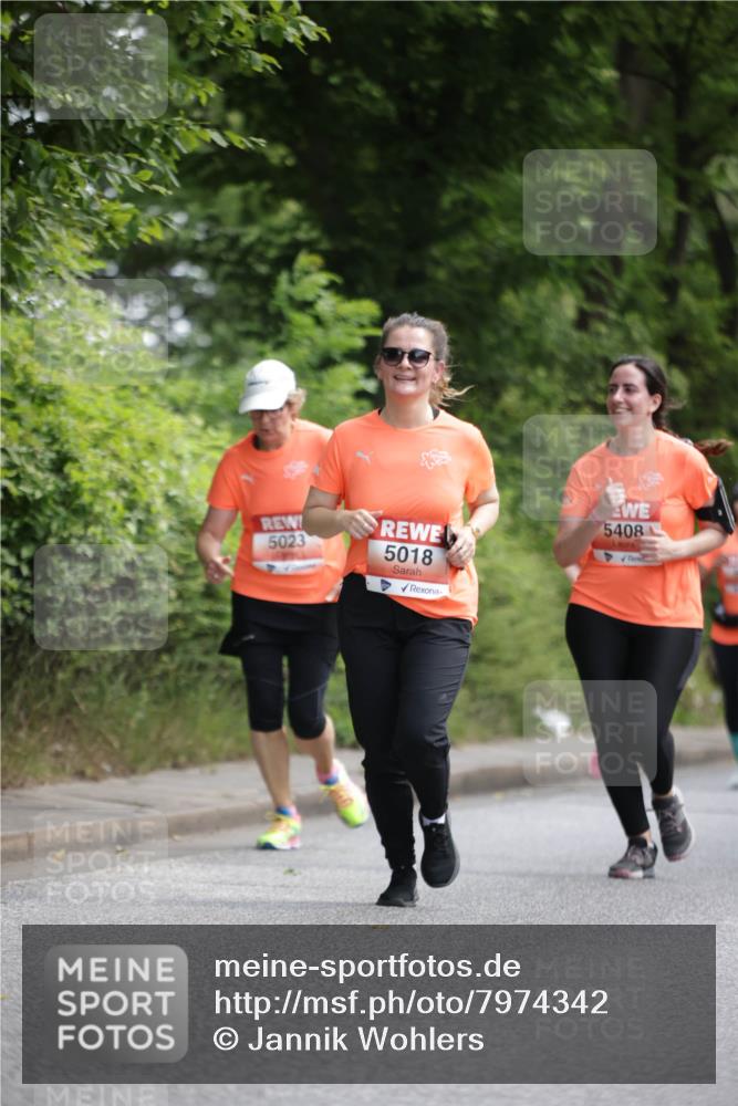15.06.2025 - REWE Women's Run Jannik Wohlers http://msf.ph/oto/7974342 15.06.2025 10:09:05 Laufen 5023, 5018, 5408 meine-sportfotos.de