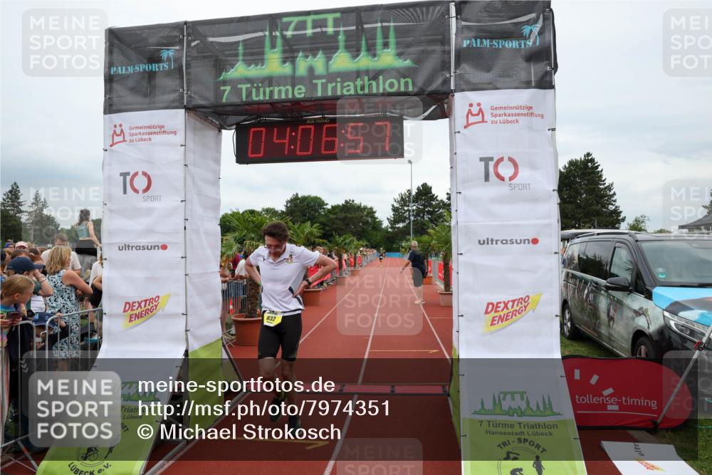 15.06.2025 - 7 Türme Triathlon Michael Strokosch http://msf.ph/oto/7974351 15.06.2025 14:06:57 Ziel 832, 928 meine-sportfotos.de