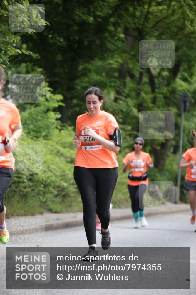 15.06.2025 - REWE Women's Run Jannik Wohlers http://msf.ph/oto/7974355 15.06.2025 10:09:06 Laufen 5408 meine-sportfotos.de
