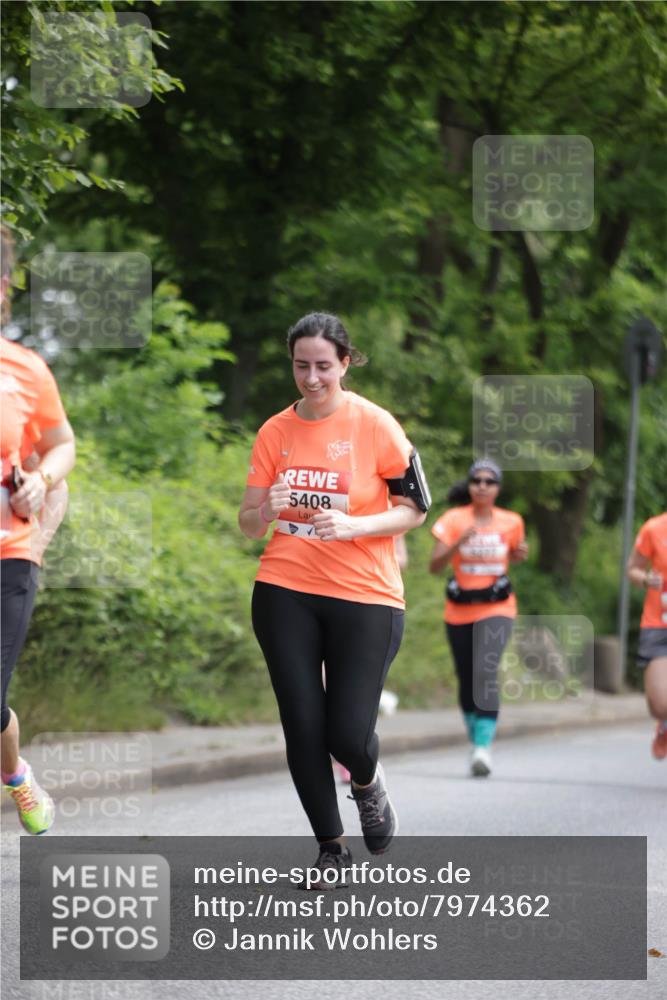 15.06.2025 - REWE Women's Run Jannik Wohlers http://msf.ph/oto/7974362 15.06.2025 10:09:06 Laufen 5408 meine-sportfotos.de