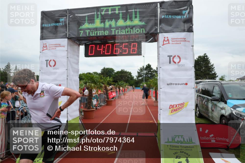 15.06.2025 - 7 Türme Triathlon Michael Strokosch http://msf.ph/oto/7974364 15.06.2025 14:06:58 Ziel 832, 928 meine-sportfotos.de
