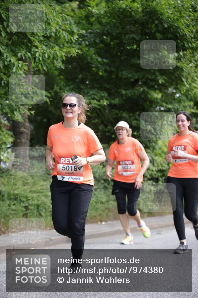 15.06.2025 - REWE Women's Run Jannik Wohlers http://msf.ph/oto/7974380 15.06.2025 10:09:08 Laufen 5018, 5023 meine-sportfotos.de