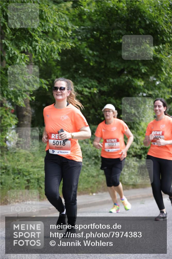 15.06.2025 - REWE Women's Run Jannik Wohlers http://msf.ph/oto/7974383 15.06.2025 10:09:08 Laufen 5018, 5023, 409 meine-sportfotos.de