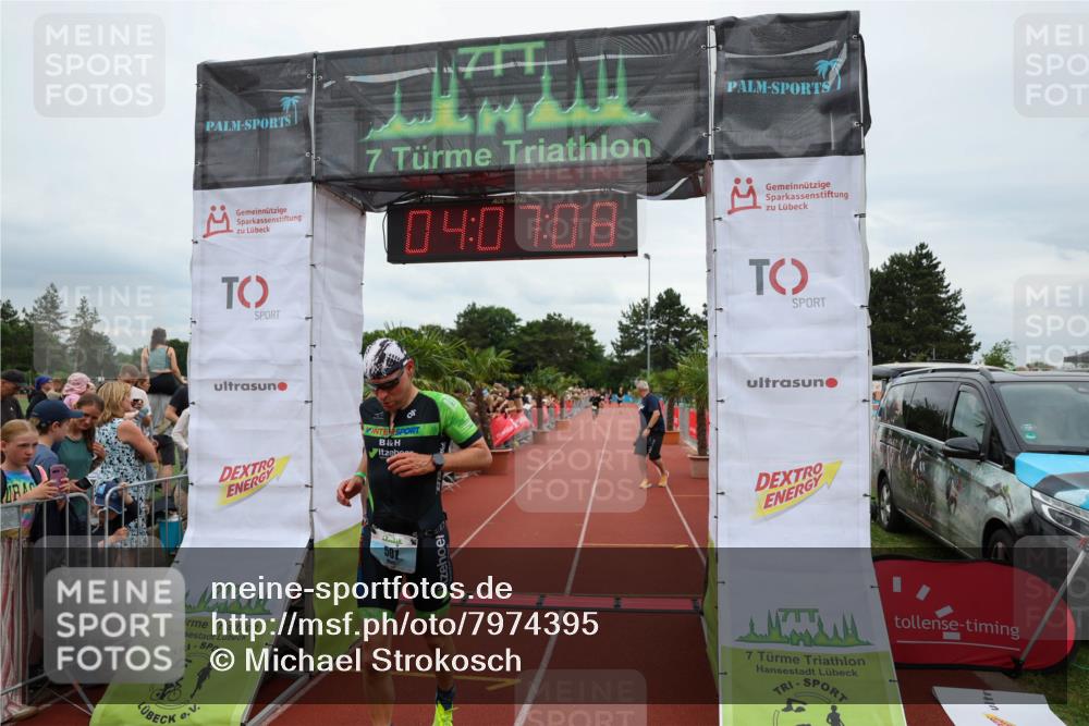 15.06.2025 - 7 Türme Triathlon Michael Strokosch http://msf.ph/oto/7974395 15.06.2025 14:07:08 Ziel 501 meine-sportfotos.de