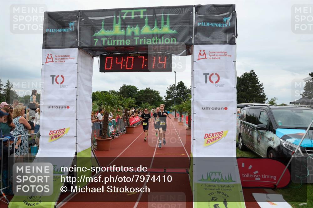 15.06.2025 - 7 Türme Triathlon Michael Strokosch http://msf.ph/oto/7974410 15.06.2025 14:07:14 Ziel 501, 1057, 1110, 1186 meine-sportfotos.de