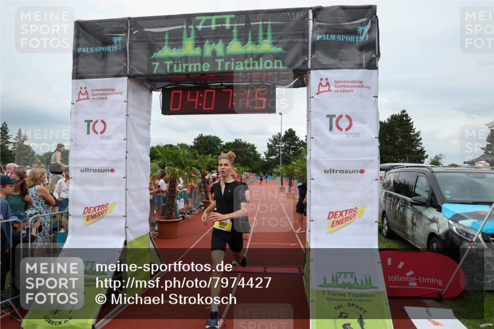 15.06.2025 - 7 Türme Triathlon Michael Strokosch http://msf.ph/oto/7974427 15.06.2025 14:07:15 Ziel 1057, 1110, 1186 meine-sportfotos.de