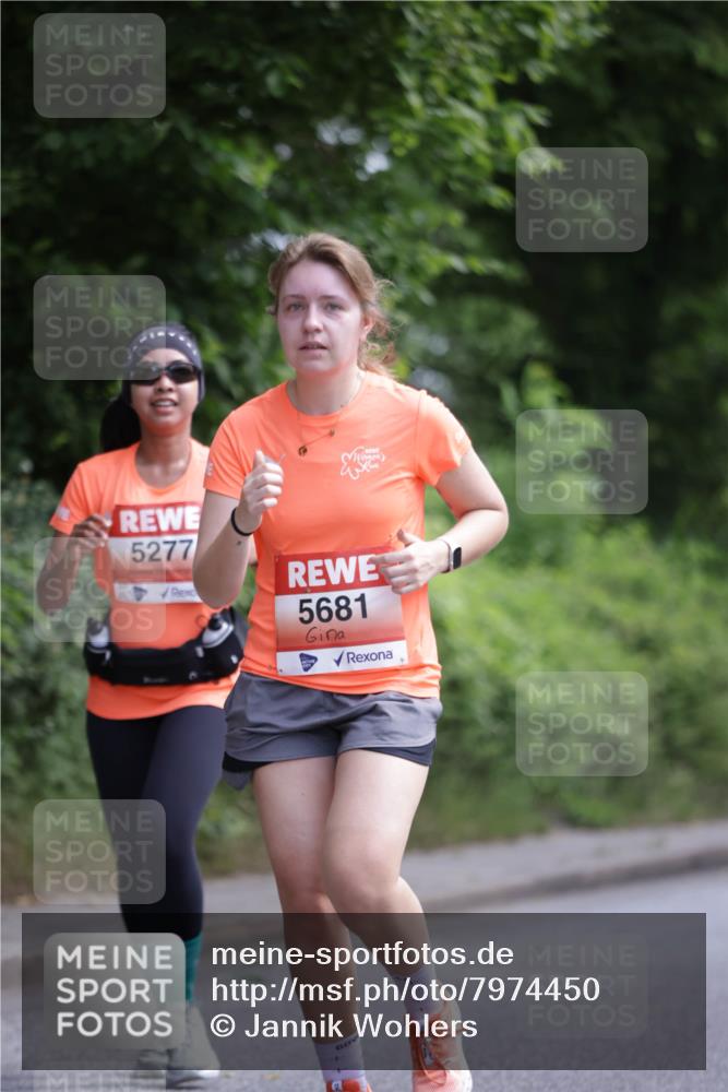 15.06.2025 - REWE Women's Run Jannik Wohlers http://msf.ph/oto/7974450 15.06.2025 10:09:13 Laufen 5277, 5681 meine-sportfotos.de
