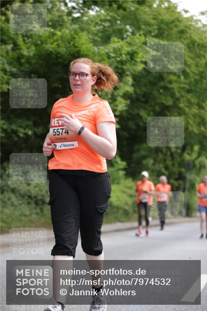 15.06.2025 - REWE Women's Run Jannik Wohlers http://msf.ph/oto/7974532 15.06.2025 10:09:15 Laufen 5574 meine-sportfotos.de