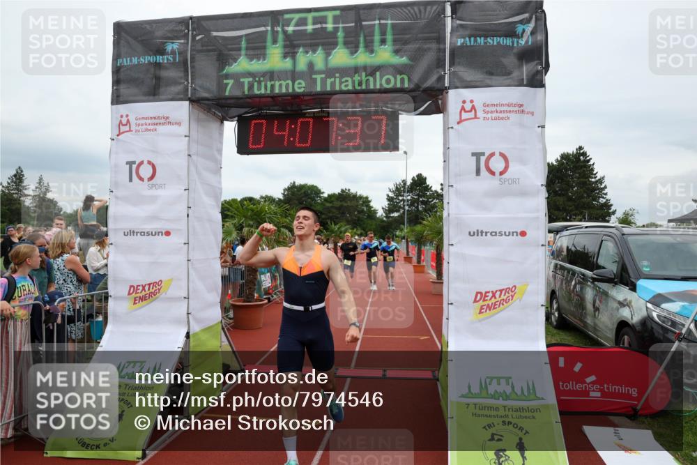 15.06.2025 - 7 Türme Triathlon Michael Strokosch http://msf.ph/oto/7974546 15.06.2025 14:07:37 Ziel 884, 927, 1054, 1055, 1091, 1197 meine-sportfotos.de