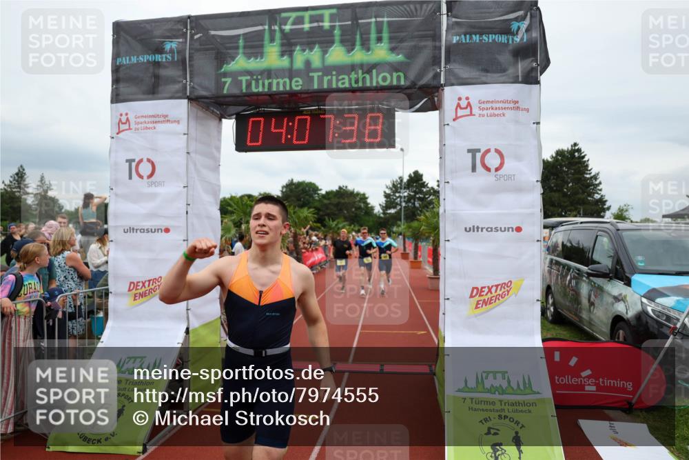 15.06.2025 - 7 Türme Triathlon Michael Strokosch http://msf.ph/oto/7974555 15.06.2025 14:07:38 Ziel 884, 927, 1054, 1055, 1091, 1197 meine-sportfotos.de