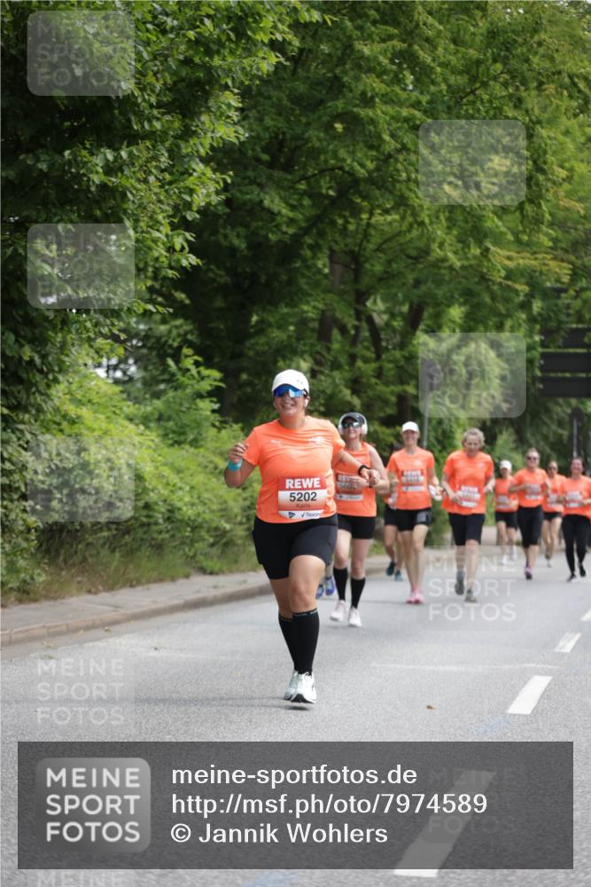 15.06.2025 - REWE Women's Run Jannik Wohlers http://msf.ph/oto/7974589 15.06.2025 10:09:26 Laufen 560, 5202 meine-sportfotos.de