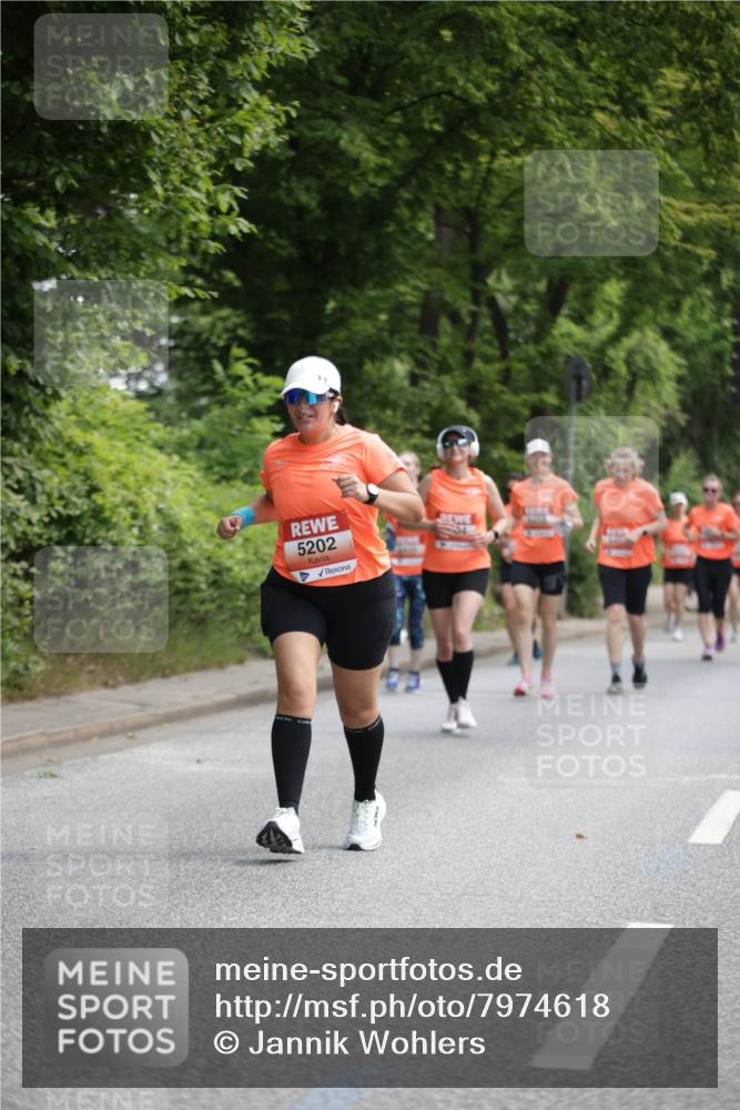 15.06.2025 - REWE Women's Run Jannik Wohlers http://msf.ph/oto/7974618 15.06.2025 10:09:27 Laufen 5202 meine-sportfotos.de