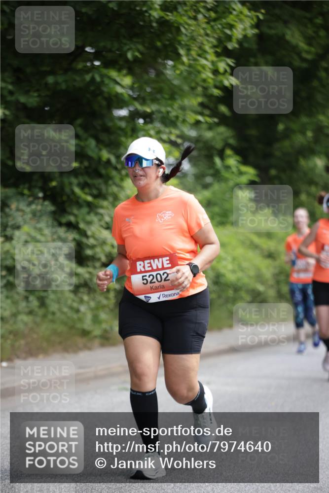 15.06.2025 - REWE Women's Run Jannik Wohlers http://msf.ph/oto/7974640 15.06.2025 10:09:28 Laufen 5202 meine-sportfotos.de