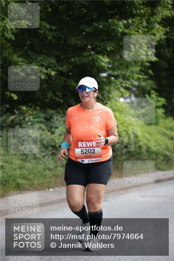 15.06.2025 - REWE Women's Run Jannik Wohlers http://msf.ph/oto/7974664 15.06.2025 10:09:28 Laufen 5202 meine-sportfotos.de