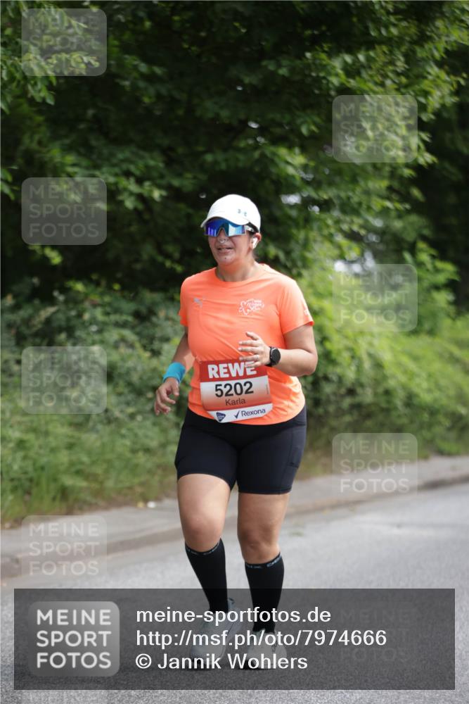15.06.2025 - REWE Women's Run Jannik Wohlers http://msf.ph/oto/7974666 15.06.2025 10:09:28 Laufen 5202 meine-sportfotos.de