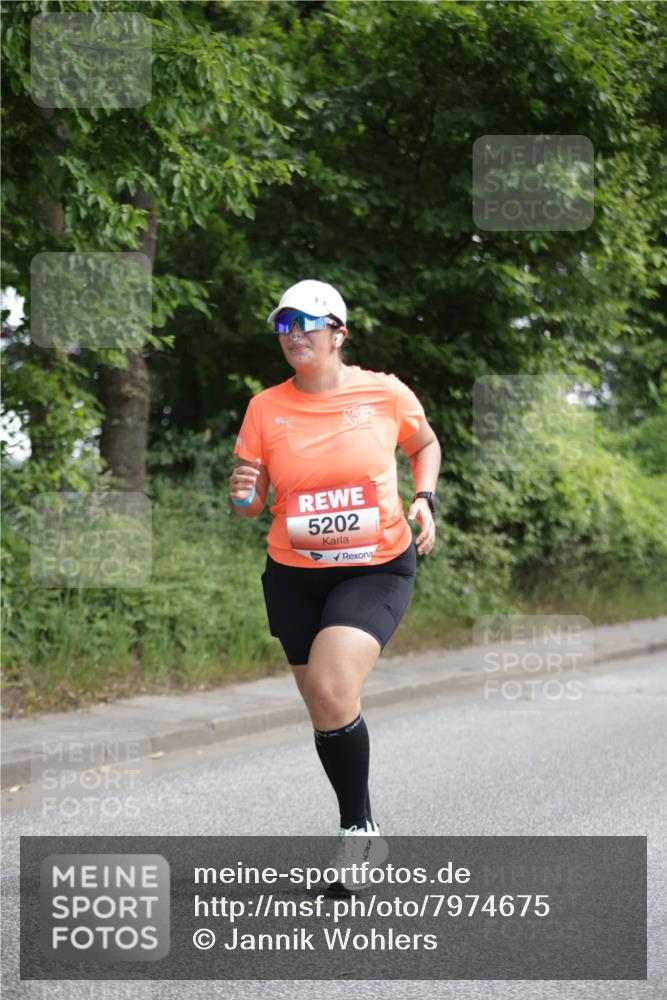 15.06.2025 - REWE Women's Run Jannik Wohlers http://msf.ph/oto/7974675 15.06.2025 10:09:29 Laufen 5202 meine-sportfotos.de