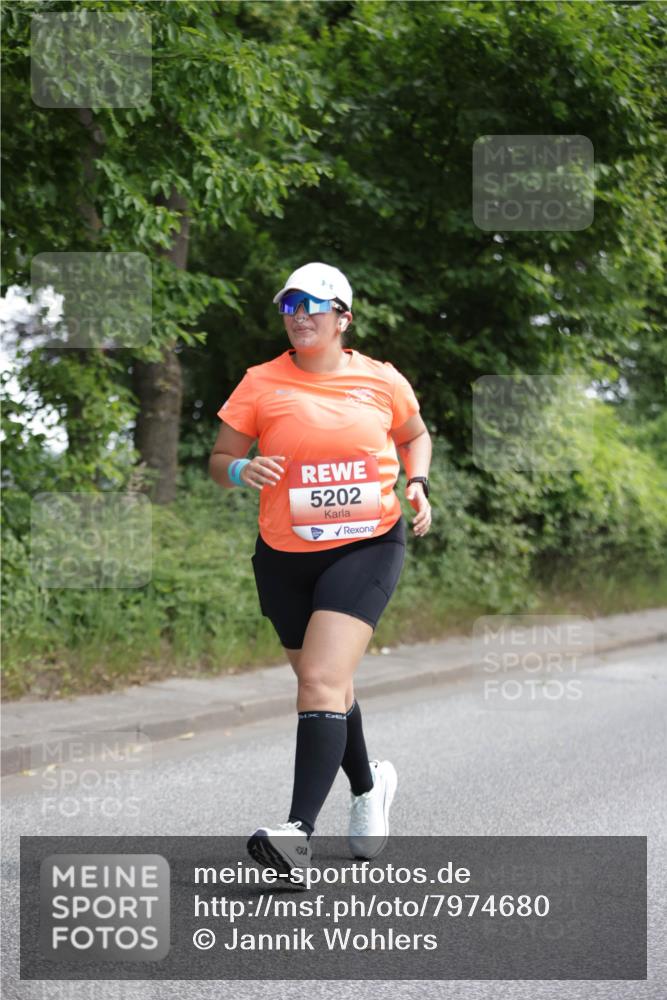 15.06.2025 - REWE Women's Run Jannik Wohlers http://msf.ph/oto/7974680 15.06.2025 10:09:29 Laufen 5202 meine-sportfotos.de