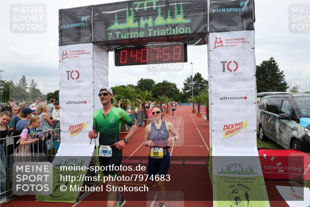 15.06.2025 - 7 Türme Triathlon Michael Strokosch http://msf.ph/oto/7974683 15.06.2025 14:07:58 Ziel 490, 565, 853, 933 meine-sportfotos.de