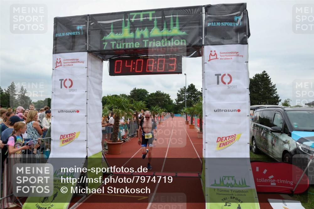 15.06.2025 - 7 Türme Triathlon Michael Strokosch http://msf.ph/oto/7974719 15.06.2025 14:08:03 Ziel 490, 565, 933, 1134 meine-sportfotos.de