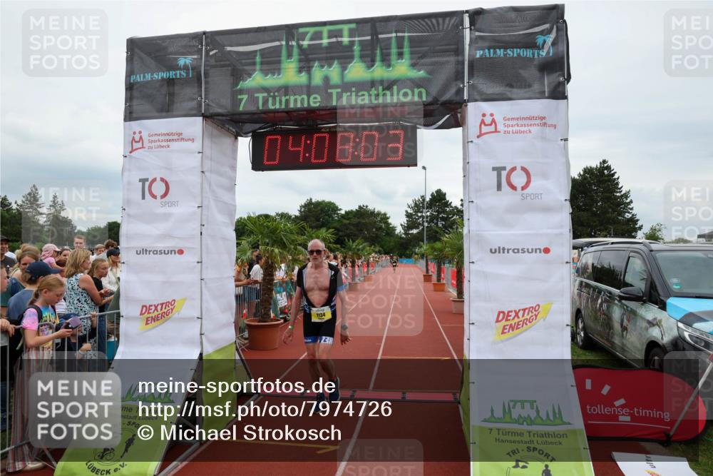 15.06.2025 - 7 Türme Triathlon Michael Strokosch http://msf.ph/oto/7974726 15.06.2025 14:08:03 Ziel 490, 565, 933, 1134 meine-sportfotos.de