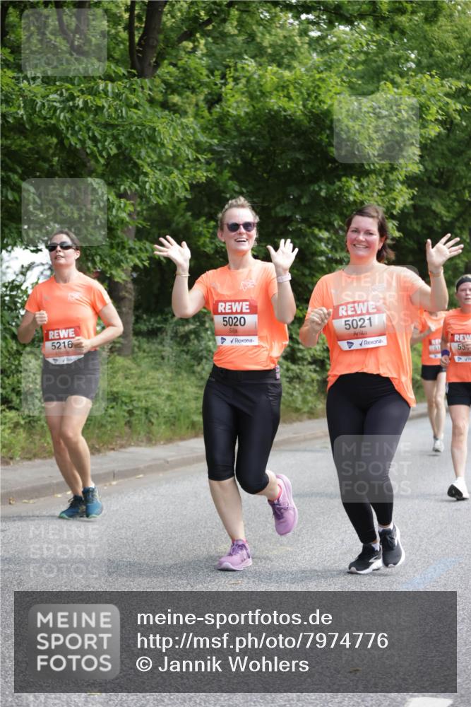 15.06.2025 - REWE Women's Run Jannik Wohlers http://msf.ph/oto/7974776 15.06.2025 10:09:38 Laufen 5216, 5020, 5021, 51, 55 meine-sportfotos.de