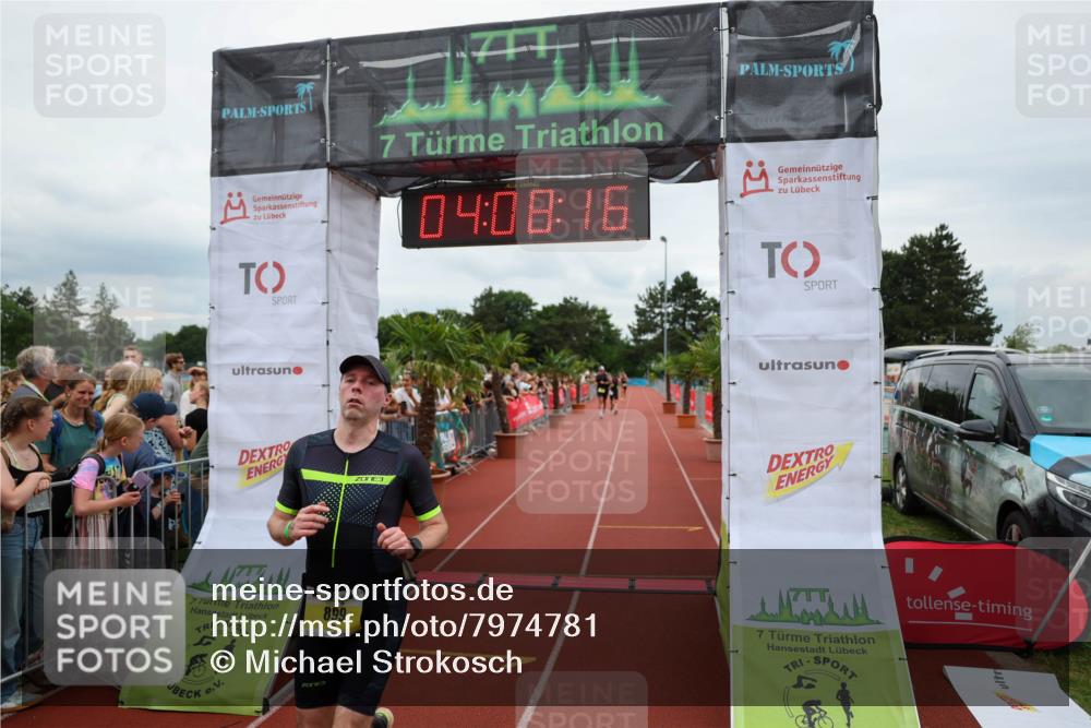 15.06.2025 - 7 Türme Triathlon Michael Strokosch http://msf.ph/oto/7974781 15.06.2025 14:08:16 Ziel 899 meine-sportfotos.de