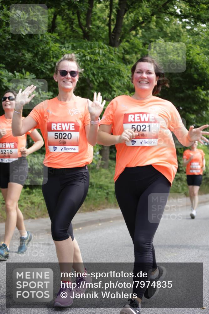 15.06.2025 - REWE Women's Run Jannik Wohlers http://msf.ph/oto/7974835 15.06.2025 10:09:39 Laufen 5020, 5216, 5021 meine-sportfotos.de