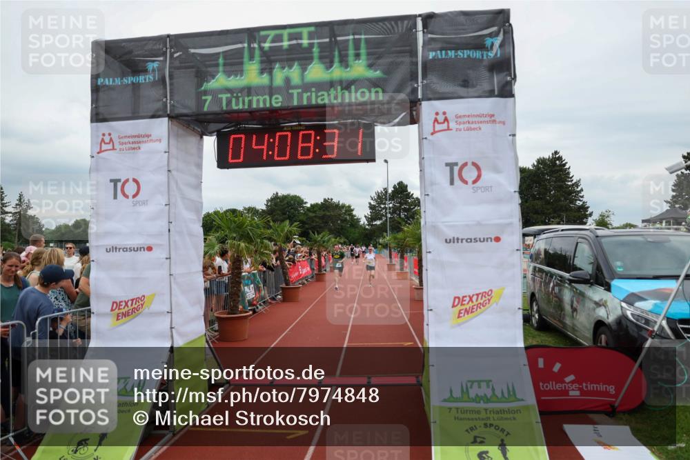 15.06.2025 - 7 Türme Triathlon Michael Strokosch http://msf.ph/oto/7974848 15.06.2025 14:08:31 Ziel 541, 1138, 1147 meine-sportfotos.de