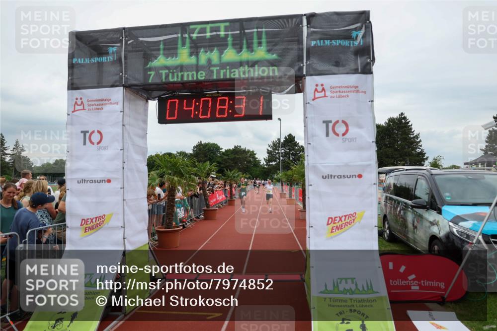 15.06.2025 - 7 Türme Triathlon Michael Strokosch http://msf.ph/oto/7974852 15.06.2025 14:08:31 Ziel 541, 1138, 1147 meine-sportfotos.de
