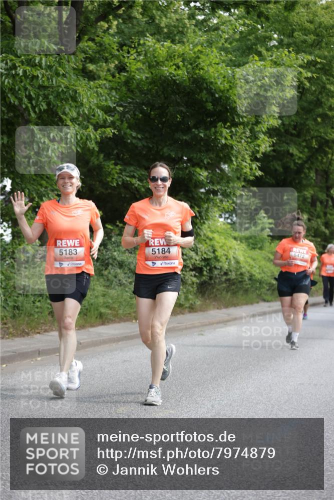 15.06.2025 - REWE Women's Run Jannik Wohlers http://msf.ph/oto/7974879 15.06.2025 10:09:41 Laufen 5183, 5184 meine-sportfotos.de
