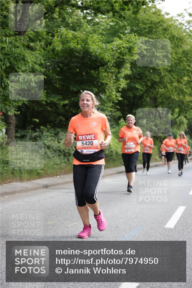 15.06.2025 - REWE Women's Run Jannik Wohlers http://msf.ph/oto/7974950 15.06.2025 10:09:45 Laufen 5420, 5321 meine-sportfotos.de