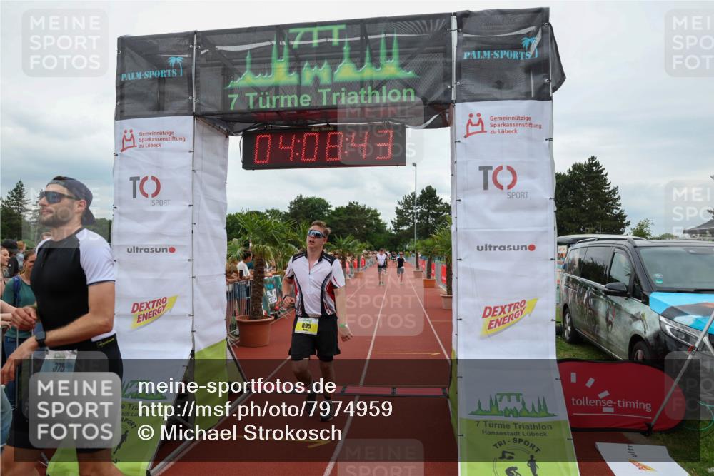 15.06.2025 - 7 Türme Triathlon Michael Strokosch http://msf.ph/oto/7974959 15.06.2025 14:08:43 Ziel 325, 375, 627, 889, 895 meine-sportfotos.de