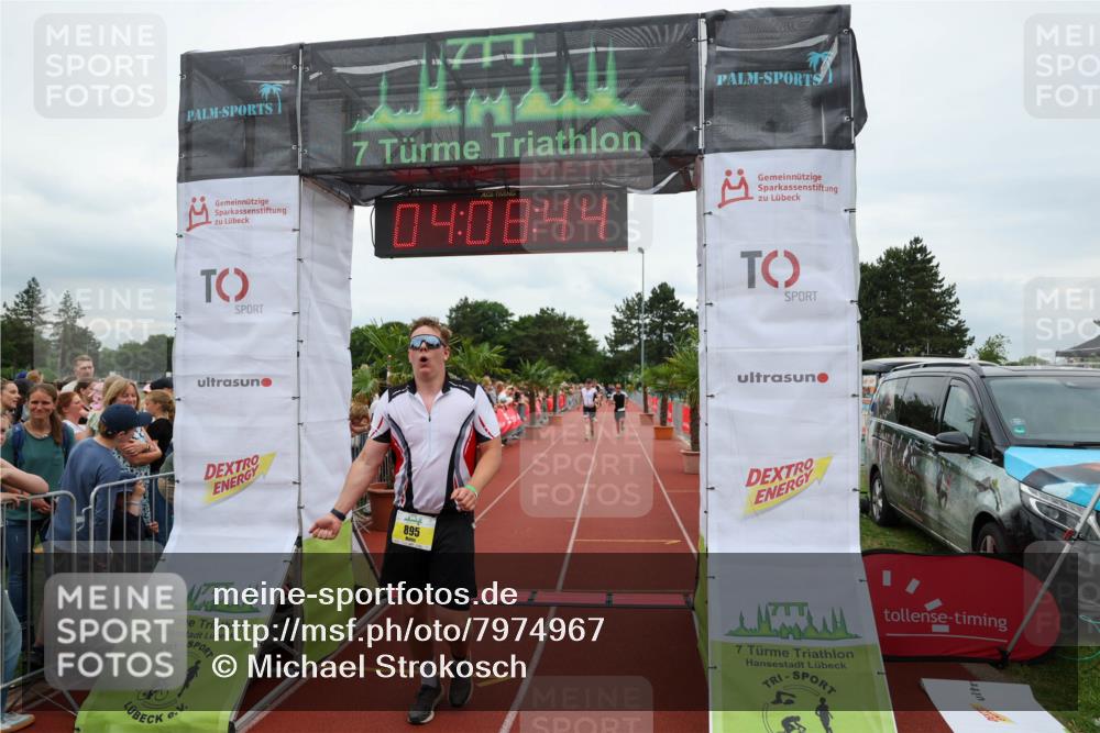 15.06.2025 - 7 Türme Triathlon Michael Strokosch http://msf.ph/oto/7974967 15.06.2025 14:08:43 Ziel 325, 375, 627, 889, 895 meine-sportfotos.de