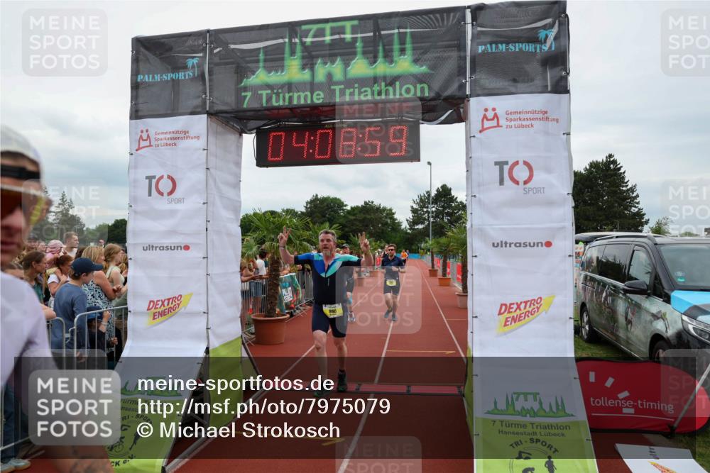 15.06.2025 - 7 Türme Triathlon Michael Strokosch http://msf.ph/oto/7975079 15.06.2025 14:08:59 Ziel 583, 717, 860, 953 meine-sportfotos.de