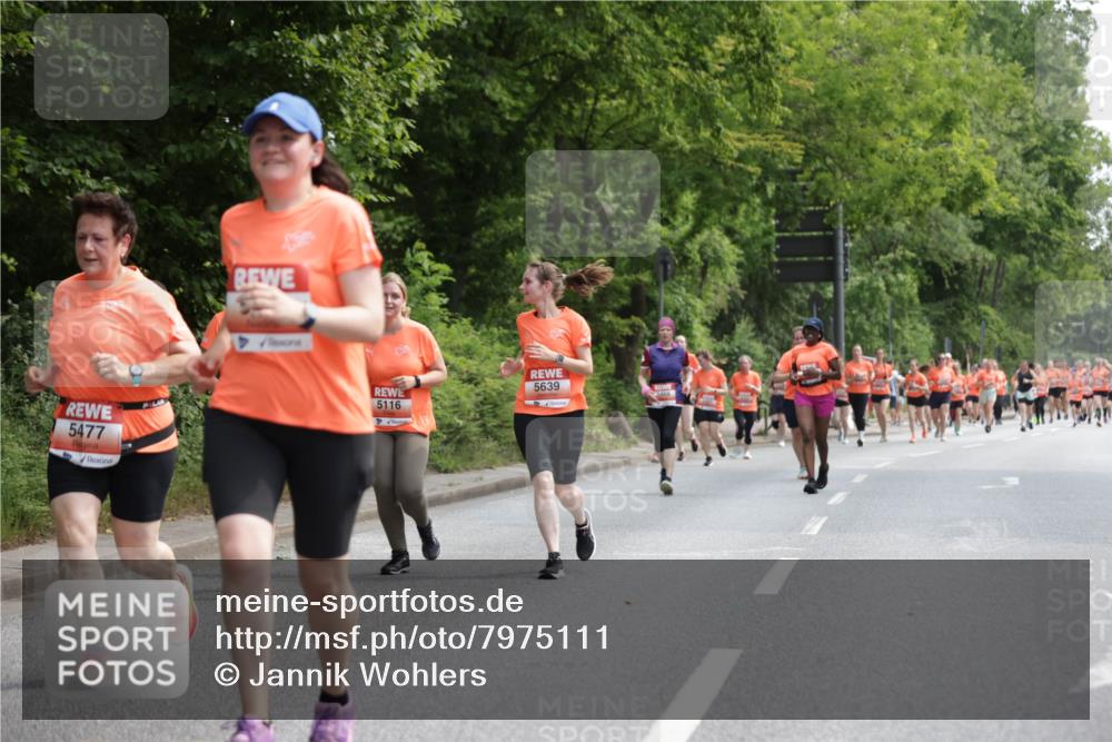 15.06.2025 - REWE Women's Run Jannik Wohlers http://msf.ph/oto/7975111 15.06.2025 10:09:56 Laufen 5477, 5116, 5639 meine-sportfotos.de