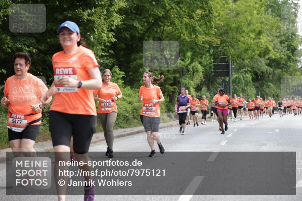 15.06.2025 - REWE Women's Run Jannik Wohlers http://msf.ph/oto/7975121 15.06.2025 10:09:56 Laufen 5477, 5116, 5639 meine-sportfotos.de