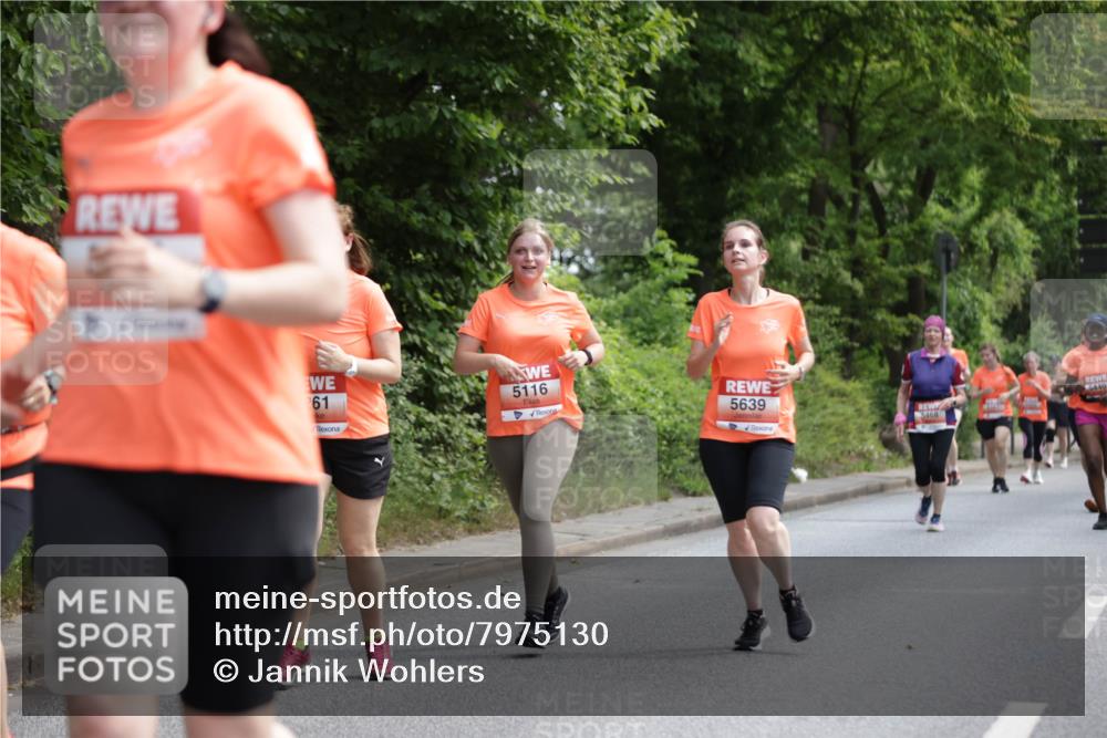 15.06.2025 - REWE Women's Run Jannik Wohlers http://msf.ph/oto/7975130 15.06.2025 10:09:57 Laufen 61, 5116, 5639, 440 meine-sportfotos.de