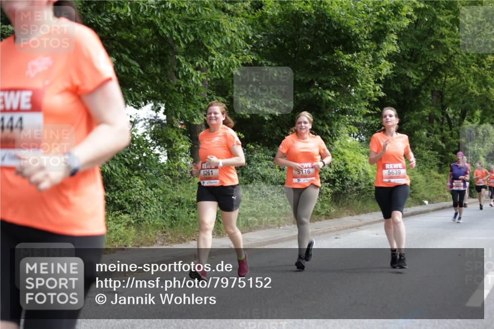 15.06.2025 - REWE Women's Run Jannik Wohlers http://msf.ph/oto/7975152 15.06.2025 10:09:57 Laufen 444, 5261, 5116, 5639, 5468 meine-sportfotos.de