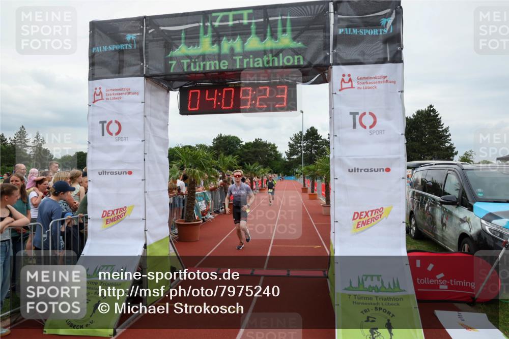 15.06.2025 - 7 Türme Triathlon Michael Strokosch http://msf.ph/oto/7975240 15.06.2025 14:09:22 Ziel 782, 797, 910 meine-sportfotos.de