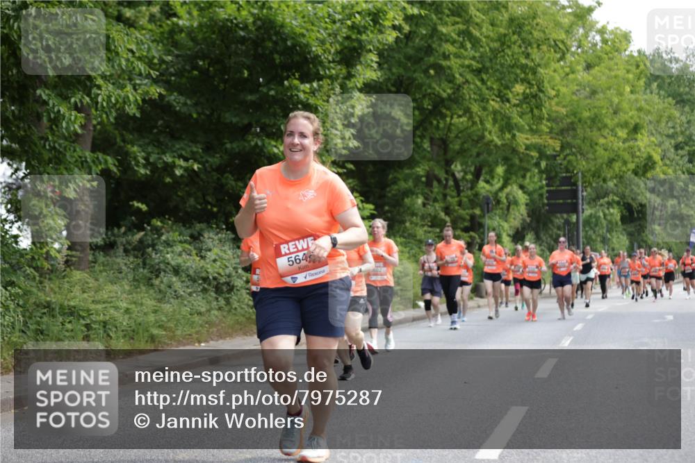 15.06.2025 - REWE Women's Run Jannik Wohlers http://msf.ph/oto/7975287 15.06.2025 10:10:06 Laufen 564 meine-sportfotos.de