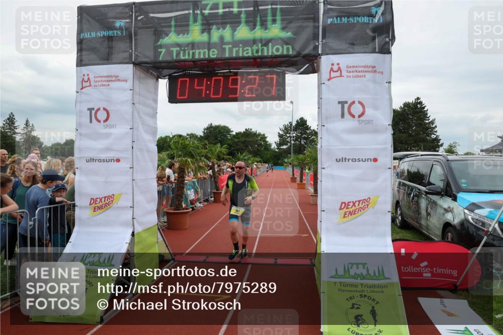 15.06.2025 - 7 Türme Triathlon Michael Strokosch http://msf.ph/oto/7975289 15.06.2025 14:09:27 Ziel 797, 910 meine-sportfotos.de
