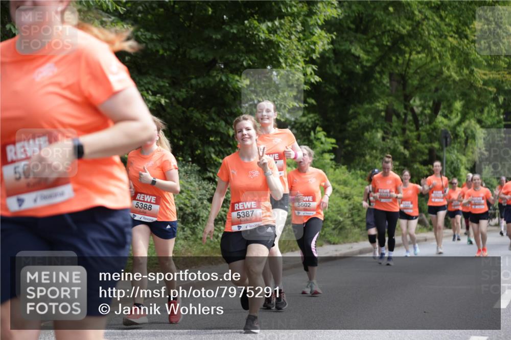 15.06.2025 - REWE Women's Run Jannik Wohlers http://msf.ph/oto/7975291 15.06.2025 10:10:07 Laufen 500, 5388, 5387, 5602, 16599, 1976 meine-sportfotos.de